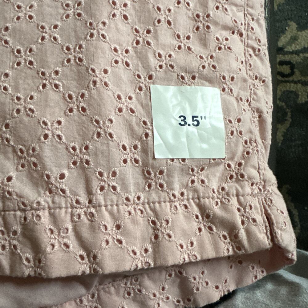 Old Navy Women’s Shorts Adult Size 12 Everyday Peach I-let 3.5" Inseam - Picture 2 of 7